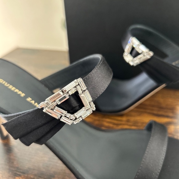 Giuseppe Zanotti Women's Crystal Embellished High Heel Sandals - Picture 2 of 9
